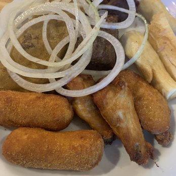 El Cubano - The sampler plate - Cuban Near Me - Valencia, California