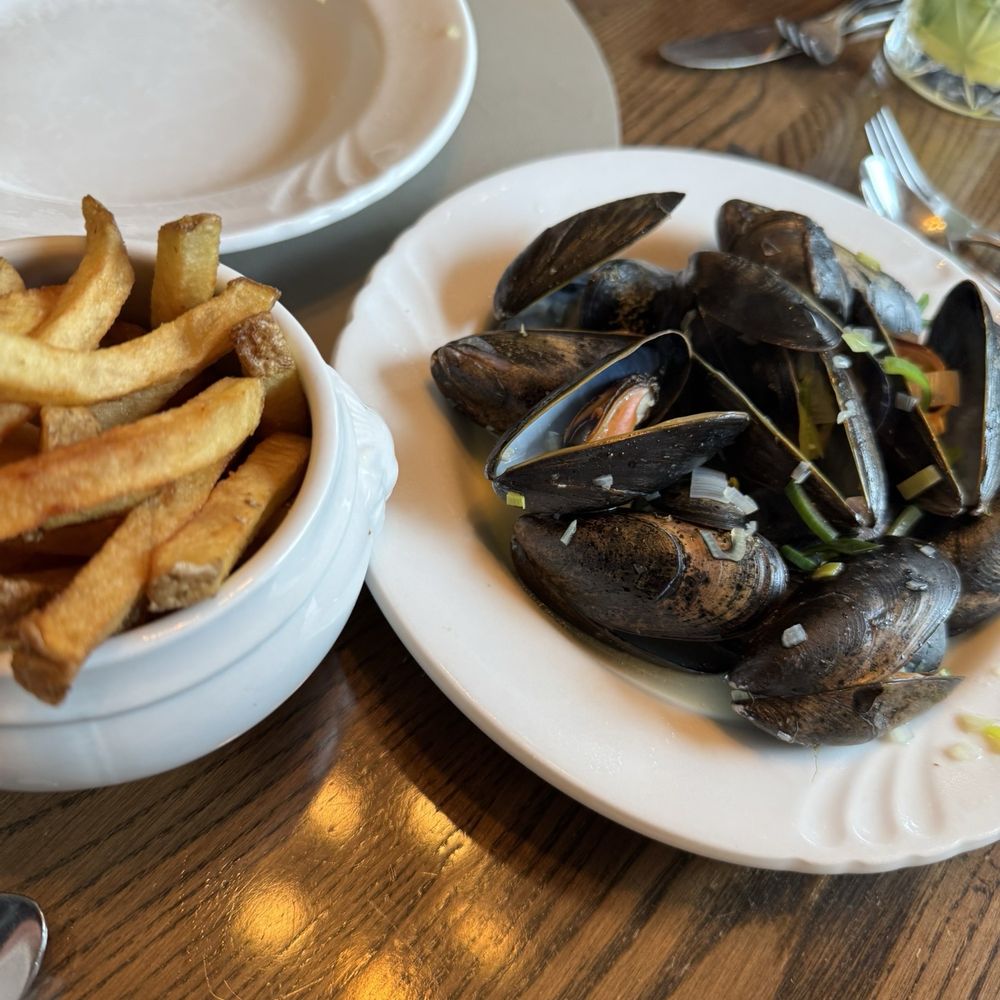 Fig Studio Kitchen - Mussels and Frites Special - Coffee & Tea Near Me - Ripley, Ontario Fig Studio Kitchen - Mussels and Frites Special - Coffee & Tea Near Me - Ripley, Ontario