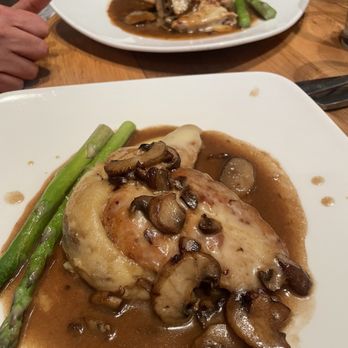 Cooper’s Hawk Winery & Restaurant - Chicken Madeira - New American Near Me - Ashburn, Virginia Cooper’s Hawk Winery & Restaurant - Chicken Madeira - New American Near Me - Ashburn, Virginia