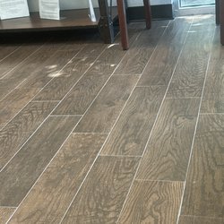 Trinidad Vision San Antonio Cataract and Laser Eye Institute - Dust under the chair and table