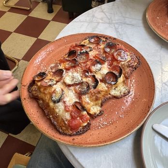 De La Nonna - Pizza Near Me - Los Angeles, California