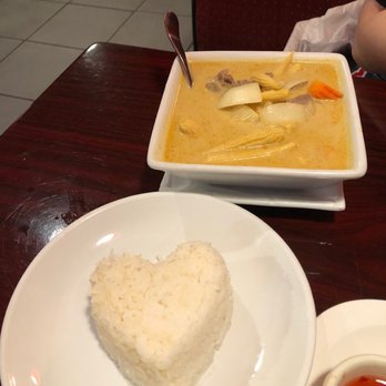 Salween Thai - Yellow Curry - Thai Near Me - Omaha, Nebraska Salween Thai - Yellow Curry - Thai Near Me - Omaha, Nebraska