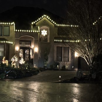Schopp’s Home Maintenance - Picture of all white lights from Christmas 2024 - Window Washing Near Me - Tualatin, Oregon Schopp’s Home Maintenance - Picture of all white lights from Christmas 2024 - Window Washing Near Me - Tualatin, Oregon