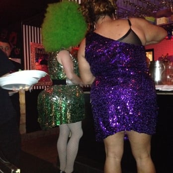 Lips - Florida - Our waitress TWATT in the green. - Bars Near Me - Oakland Park, Florida