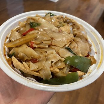 Thai Kit - Drunken Noodle - Thai Near Me - Fairfield, Connecticut Thai Kit - Drunken Noodle - Thai Near Me - Fairfield, Connecticut