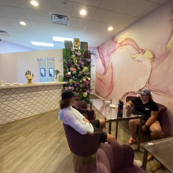 Juicelation - Inside seating - Juice Bars & Smoothies Near Me - Naples, Florida Juicelation - Inside seating - Juice Bars & Smoothies Near Me - Naples, Florida