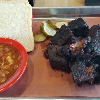Doc's Commerce Smokehouse - Barbeque Near Me - Milwaukee, Wisconsin