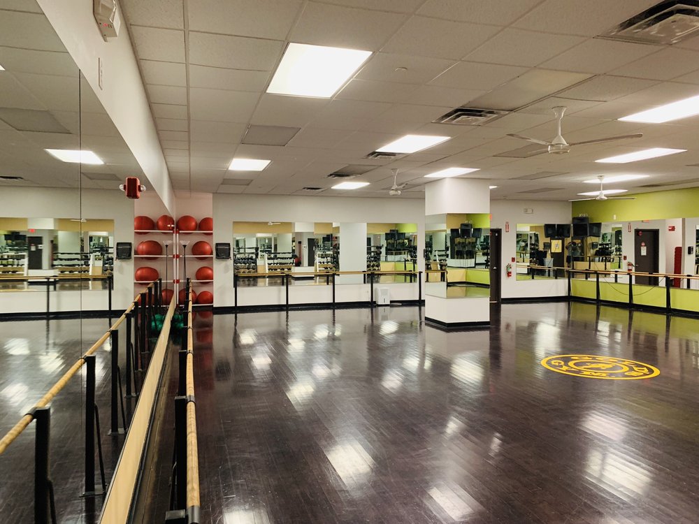 GOLD’S GYM CLOSED Updated September 2024 24 Photos & 47 Reviews