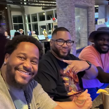 Topgolf - Still at it, at the bar - New American Near Me - Naperville, Illinois