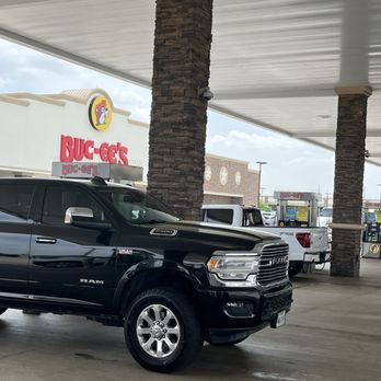 Buc-ee's - Gas pumps - Gas Stations Near Me - Temple, Texas