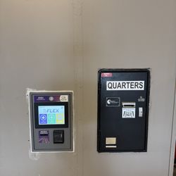 Brownsburg Laundry & Tan - Kiosk