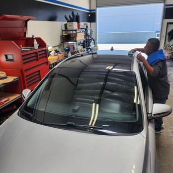 Revered Artistic Window Tint - Top wrap - Car Window Tinting Near Me - El Cajon, California Revered Artistic Window Tint - Top wrap - Car Window Tinting Near Me - El Cajon, California