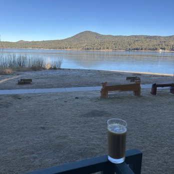 Lagonita Lodge - Iced coffee next to the frozen lake - Hotels Near Me - Big Bear Lake, California