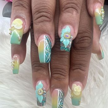 77 Nails & Lash - Nail Salons Near Me - Fairfield, California
