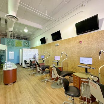 Saxe Orthodontics - Clinic area - Orthodontists Near Me - Las Vegas, Nevada Saxe Orthodontics - Clinic area - Orthodontists Near Me - Las Vegas, Nevada
