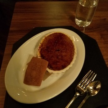 Max Downtown - Chocolate hazelnut brulee - Bars Near Me - Hartford, Connecticut Max Downtown - Chocolate hazelnut brulee - Bars Near Me - Hartford, Connecticut
