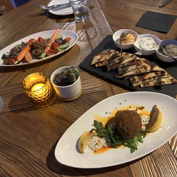 Beeside Balcony - Crab cake & dip trio with veggies - Mediterranean Near Me - LA JOLLA, California Beeside Balcony - Crab cake & dip trio with veggies - Mediterranean Near Me - LA JOLLA, California