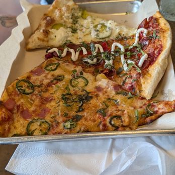 The Starving Artist - Dill Pickle, Roycerroni, Hawaiian Pizza slices - Dive Bars Near Me - Phoenix, Arizona