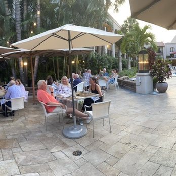 Farmer's Table - Panoramic view of outside dining area - Desserts Near Me - Boca Raton, Florida Farmer's Table - Panoramic view of outside dining area - Desserts Near Me - Boca Raton, Florida
