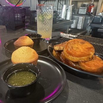 BlaqHaus NoHo - Best Cornbread Muffin and yams - Southern Near Me - North Hollywood, California