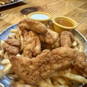 Kelly's Gingernut Pub - Chicken Tenders - Irish Pub Near Me - Cape Charles, Virginia