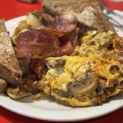 3rd Street Cafe - Country Omelette with Chorizo