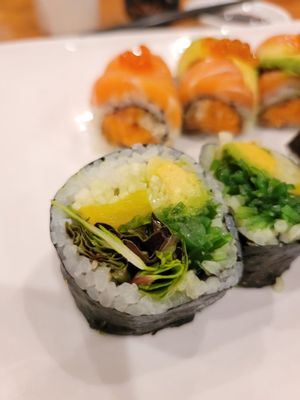 Ichi Sushi & Ramen by null