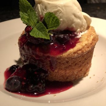 Nick's San Clemente - Butter cake (a MUST) - American Near Me - San Clemente, California