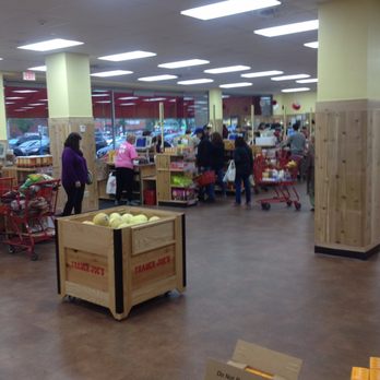 Trader Joe's - Grocery Near Me - Plainview, New York