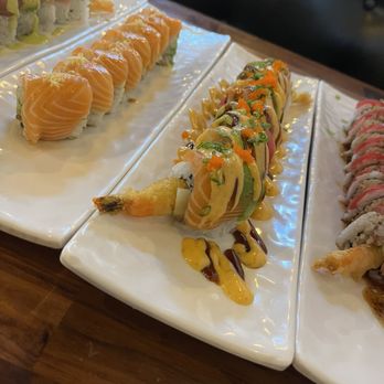 Mikko Sushi - Surfs up roll, OMEGA-3, Escondido, Hawaiian Roll - Sushi Bars Near Me - Escondido, California