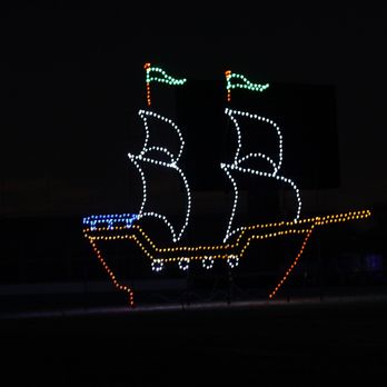 Lights at the Brickyard - Lights at the Brickyard - Holiday Decorations Near Me - Indianapolis, Indiana