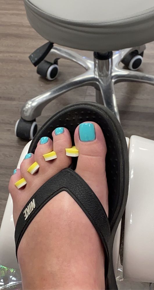 REGAL NAILS, SALON & SPA Updated August 2024 27 Photos & 10 Reviews