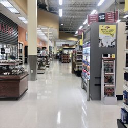 Hannaford Supermarkets - Hannaford Rotterdam NY. Clean and remodeled.