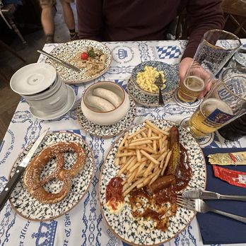 Hirschgarten - Dinner - Parks Near Me - Munich, BY Hirschgarten - Dinner - Parks Near Me - Munich, BY