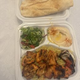 Chicken thigh kebab plate Chicken thigh kebab plate