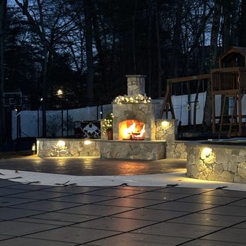 MountainScapes  - Stone Fireplace - Masonry/Concrete Near Me - Pepperell, Massachusetts