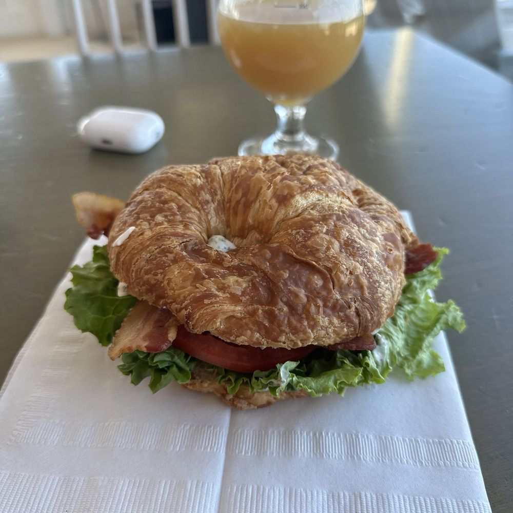 Cafe Chew - California BLT - Breakfast & Brunch Near Me - Sandwich, Massachusetts Cafe Chew - California BLT - Breakfast & Brunch Near Me - Sandwich, Massachusetts