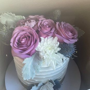 Freed's Bakery - Wedding cake - Bakeries Near Me - Las Vegas, Nevada