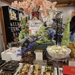 Diamond Head Chocolate Company - Chocolates for spring