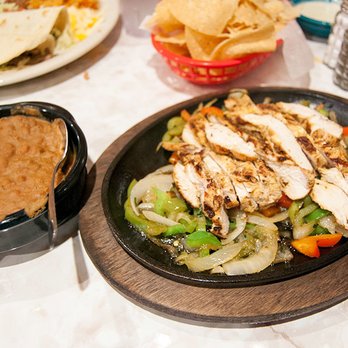 Chuy's - Chicken Fajitas - Tex-Mex Near Me - Jacksonville, Florida