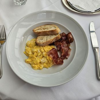 Restaurant Schwanen Cafe de Ville - scrambled eggs with bacon ($14) - Cafes Near Me - Luzern, LU Restaurant Schwanen Cafe de Ville - scrambled eggs with bacon ($14) - Cafes Near Me - Luzern, LU