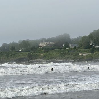 Easton's Beach - Beaches Near Me - Newport, Rhode Island