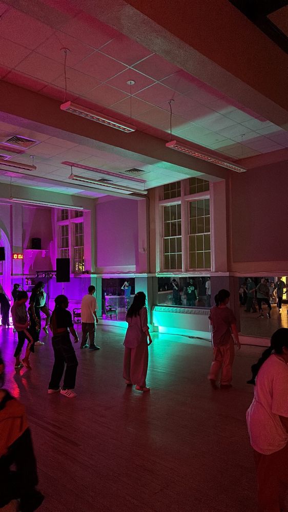 Rumba Y Timbal Dance Company Logo