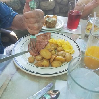 Mimi's Cafe - Ham and eggs - American Near Me - Torrance, California Mimi's Cafe - Ham and eggs - American Near Me - Torrance, California
