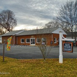 Frame Designs Gallery - Exterior of Frame Designs