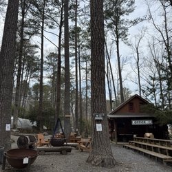 Twin Branch Nursery & Landscape - Nice warm waiting area!