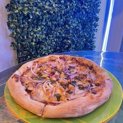 Dreampt - Small smokin hot chick pizza