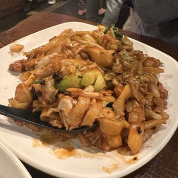 Northern Cafe - C8. Stir Fried Sliced Noodle - Chinese Near Me - Cerritos, California Northern Cafe - C8. Stir Fried Sliced Noodle - Chinese Near Me - Cerritos, California
