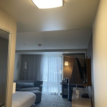 Courtyard by Marriott Elkhart - Hotels Near Me - Elkhart, Indiana