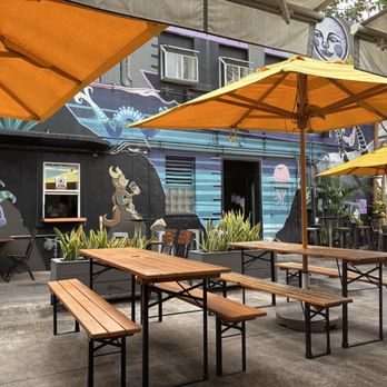 Aloha Beer - Outside seating and kitchen - Breweries Near Me - Honolulu, Hawaii